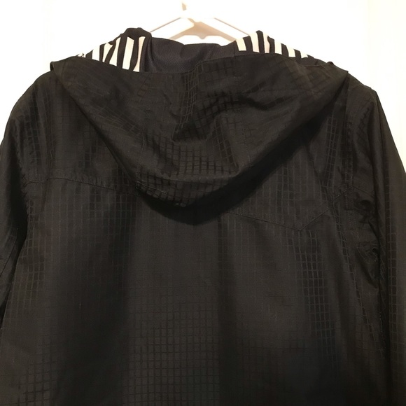 The White Collection ski/winter Jacket, size Small - Picture 9 of 16